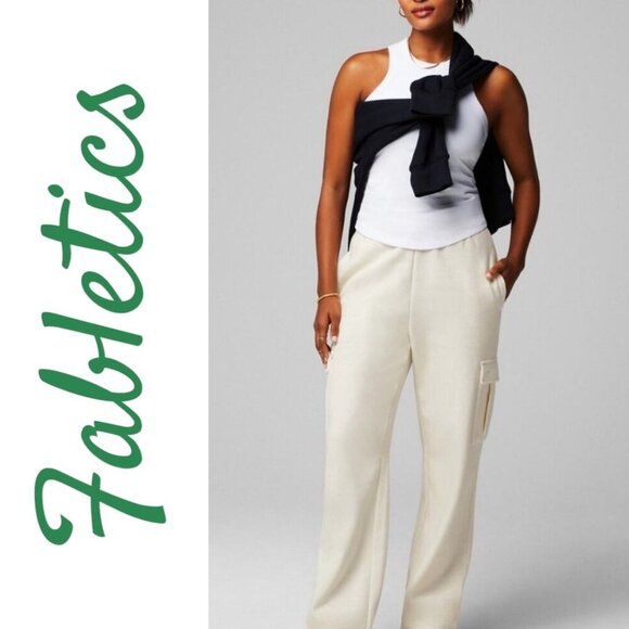 FABLETICS COZY FLEECE WIDE LEG CARGO SWEATPANTS IVORY CREAM, SIZE MEDIUM - Picture 1 of 13